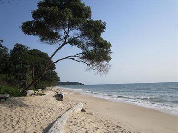Pongara Lodge Libreville Eksteriør bilde